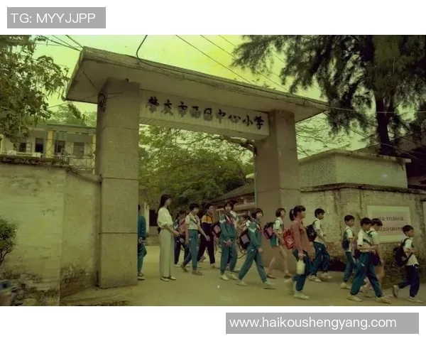 探访足球明星故乡的美丽风景与珍贵回忆照片集锦