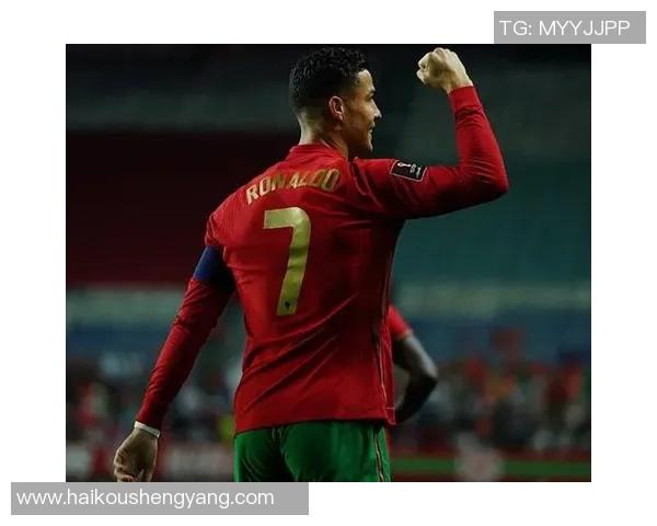 高清足球明星头球瞬间壁纸尽在掌握中尽情享受运动激情与视觉盛宴