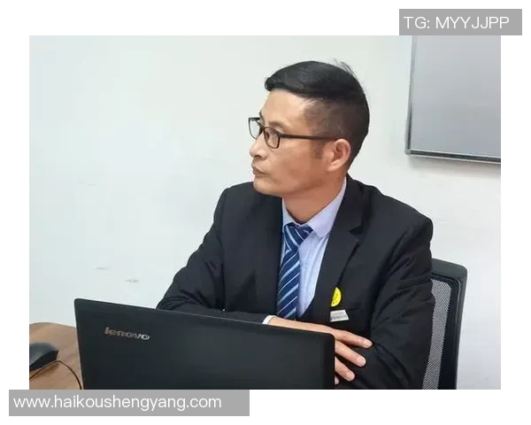 陆展博足球明星的崛起之路与未来发展展望 陆展博足球明星的崛起之路与未来发展展望